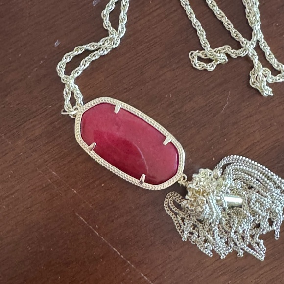 Kendra Scott Rayne Pendant Gold Berry Illusion - Picture 4 of 9